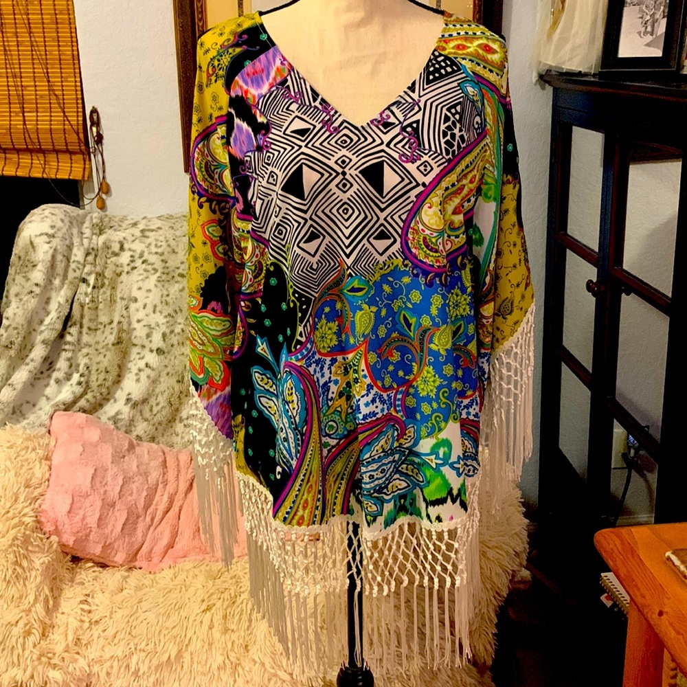 Chico’s size 2(L/12) Fringe Peep Shoulder Top